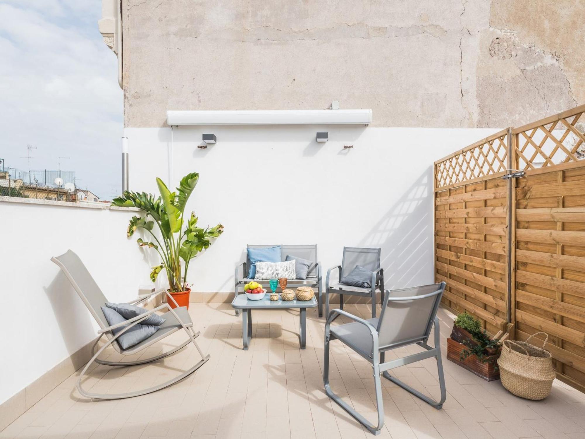 The Best Rent - Beautiful Apartment With Terrace Near Colosseo Ρώμη Εξωτερικό φωτογραφία